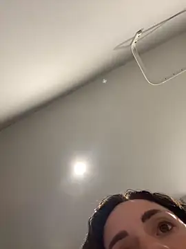 Snapshot of Clara-xoxo chatting on 18, 11, 2025 Clara-xoxo online show from 18, 11, 2025