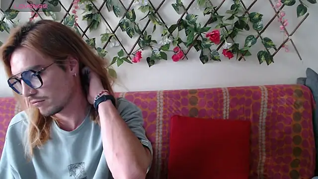 Snapshot of Jack_Emily1 chatting on 29, 5, 2026 Jack Emily1 online show from 29, 5, 2026