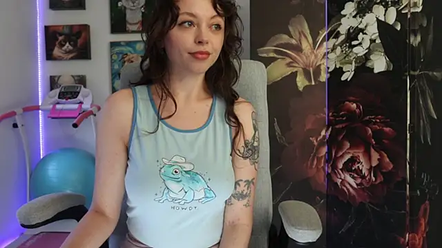 Snapshot of makiyahbelle chatting on 11, 2, 2025 makiyahbelle online show from 11, 2, 2025