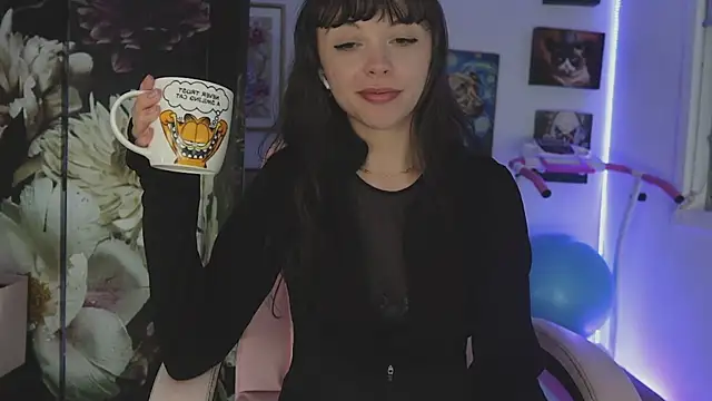 makiyahbelle online show from 18, 4, 2026