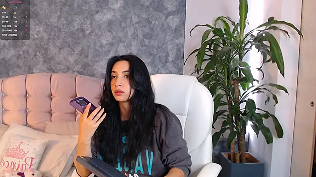 Snapshot of niko_robin chatting on 11, 2, 2025 niko robin online show from 11, 2, 2025