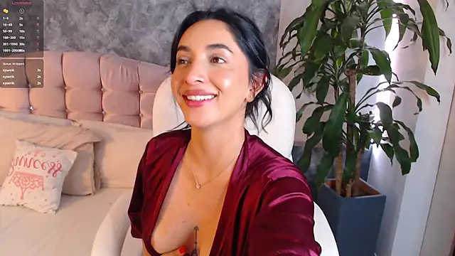 Snapshot of niko_robin chatting on 5, 3, 2025 niko robin online show from 5, 3, 2025