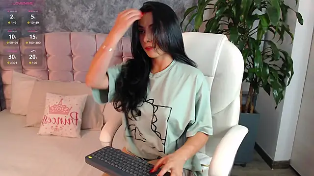 Snapshot of niko_robin chatting on 15, 1, 2026 niko robin online show from 15, 1, 2026