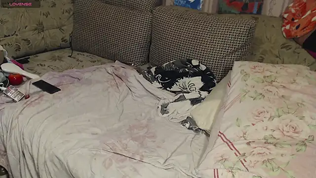 FancyLily online show from 1, 2, 2025