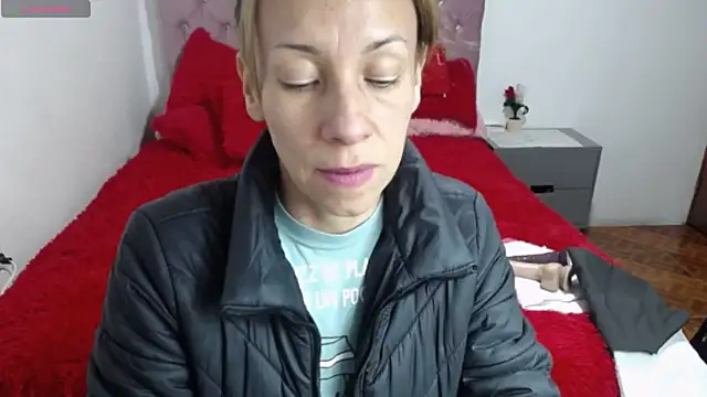 cristin doll  online show from 20, 10, 2025