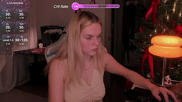 Snapshot of CharliSweet chatting on 13, 1, 2025 CharliSweet online show from 13, 1, 2025