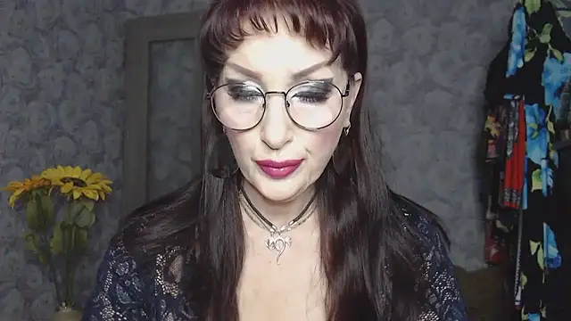 Snapshot of Aziza1 chatting on 15, 6, 2026 Aziza1 online show from 15, 6, 2026