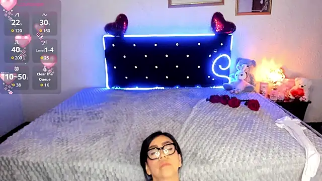 Silver Lovee online show from 27, 2, 2025