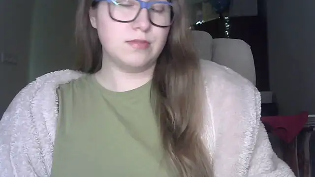 Snapshot of SeasonalSomeone chatting on 1, 5, 2026 SeasonalSomeone online show from 1, 5, 2026