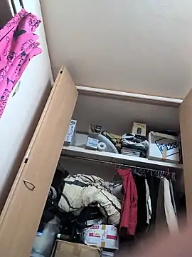 sexybottomrakkii online show from 15, 4, 2026