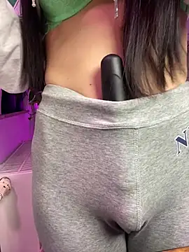 Trixie-Tainted online show from 19, 2, 2025