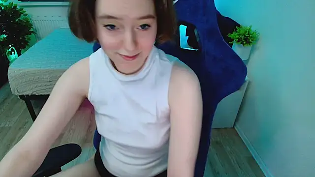 CranberryHot online show from 10, 10, 2025