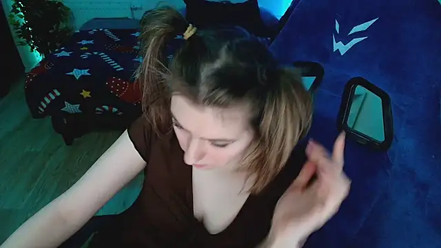 CranberryHot online show from 13, 4, 2026