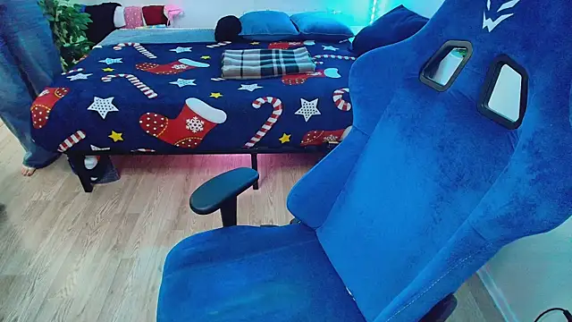 CranberryHot online show from 16, 4, 2026