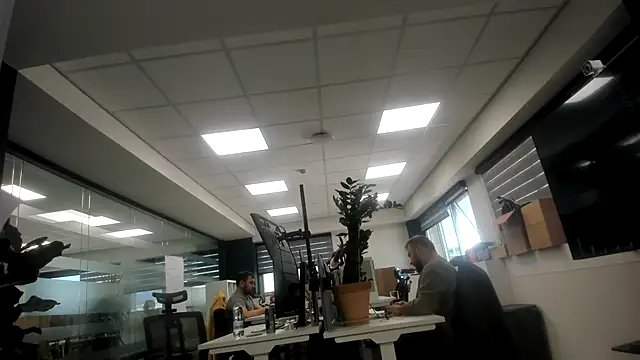 Snapshot of fmodel chatting on 20, 2, 2025 fmodel online show from 20, 2, 2025