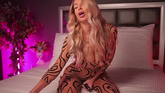 Rachel Quinn  online show from 29, 1, 2025