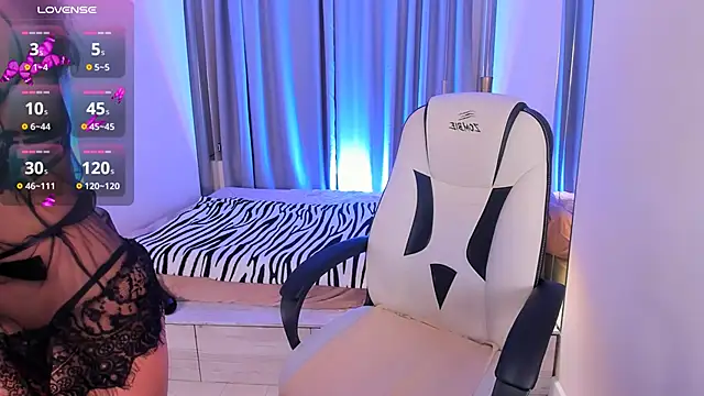 Snapshot of HelenaRegal chatting on 7, 12, 2024 HelenaRegal online show from 7, 12, 2024