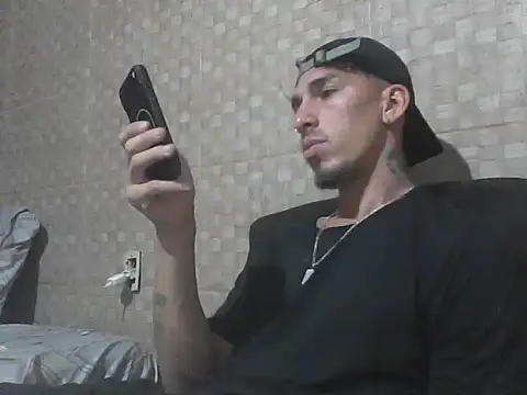 Snapshot of axel2leiva chatting on 6, 5, 2026 axel2leiva online show from 6, 5, 2026