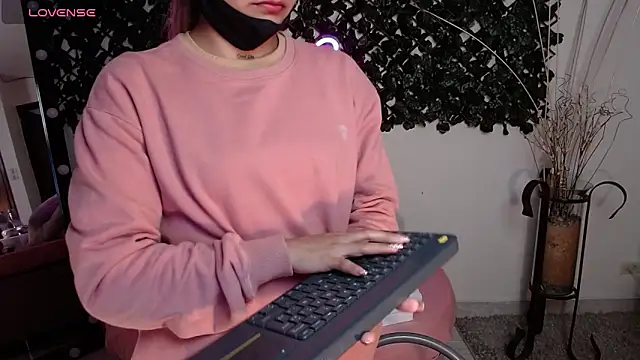 DestinyHills online show from 1, 2, 2025