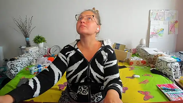 Snapshot of IamYourNarcotic chatting on 26, 10, 2025 IamYourNarcotic online show from 26, 10, 2025