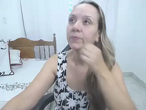 yeslluisa online show from 11, 10, 2025