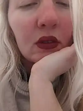 Mllesha74000 online show from 11, 2, 2025