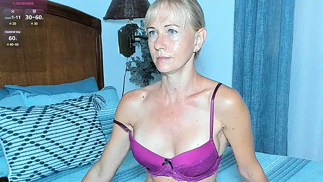 Christine 35 online show from 16, 9, 2025