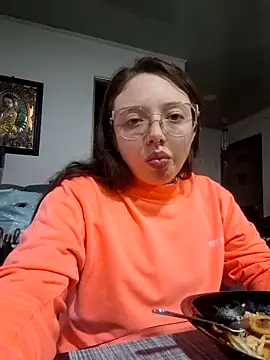 linda-schmidt online show from 9, 11, 2025