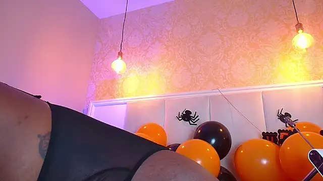 KayaBrown online show from 30, 10, 2025