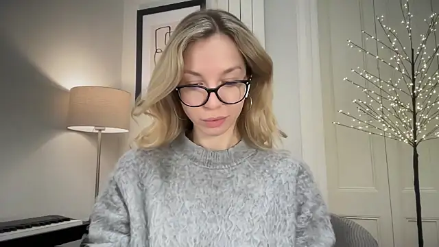 Snapshot of Cutensadistic chatting on 26, 12, 2024 Cutensadistic online show from 26, 12, 2024