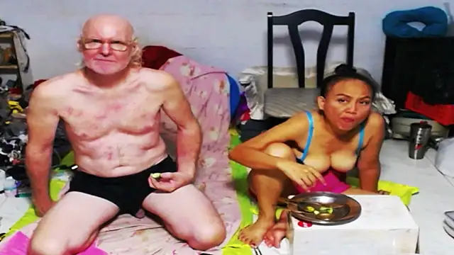 1CuteAndSexy69 online show from 7, 3, 2025