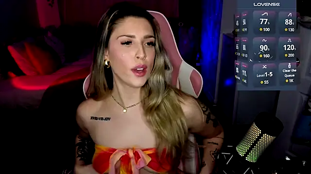 Snapshot of queenxlexy chatting on 29, 12, 2024 queenxlexy online show from 29, 12, 2024