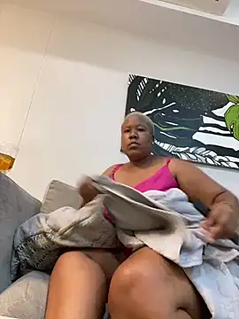Muskthickgirl online show from 5, 3, 2025