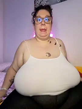 SenzualHotM online show from 1, 3, 2025