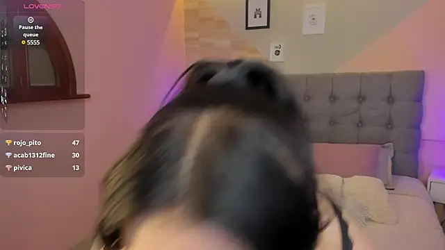  Abril W online show from 23, 2, 2025