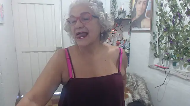 FunnyGrandma online show from 19, 10, 2025