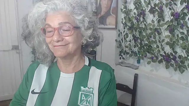 FunnyGrandma online show from 14, 11, 2025