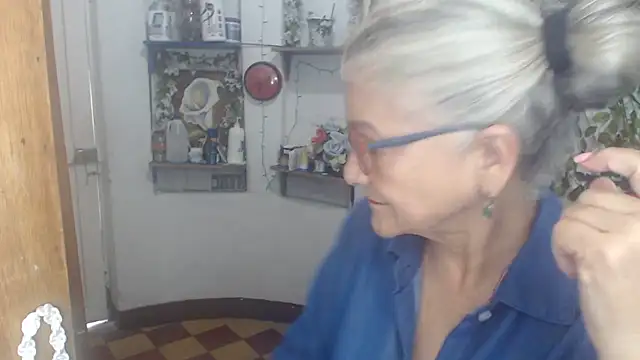 Snapshot of FunnyGrandma chatting on 2, 5, 2026 FunnyGrandma online show from 2, 5, 2026
