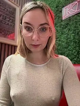 Snapshot of The_Snowwhitee chatting on 11, 1, 2025 The Snowwhitee online show from 11, 1, 2025