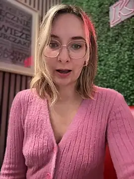 Snapshot of The_Snowwhitee chatting on 9, 2, 2025 The Snowwhitee online show from 9, 2, 2025