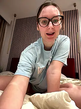 Snapshot of The_Snowwhitee chatting on 10, 1, 2026 The Snowwhitee online show from 10, 1, 2026