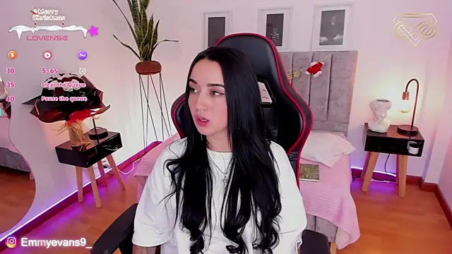 EmmyEvans1 online show from 9, 12, 2024