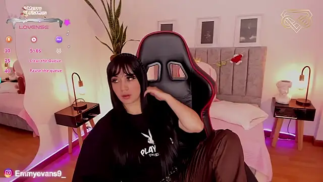 EmmyEvans1 online show from 20, 12, 2024