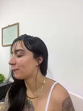 EmmyEvans1 online show from 10, 2, 2026