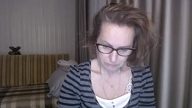 lauraoven online show from 17, 2, 2025