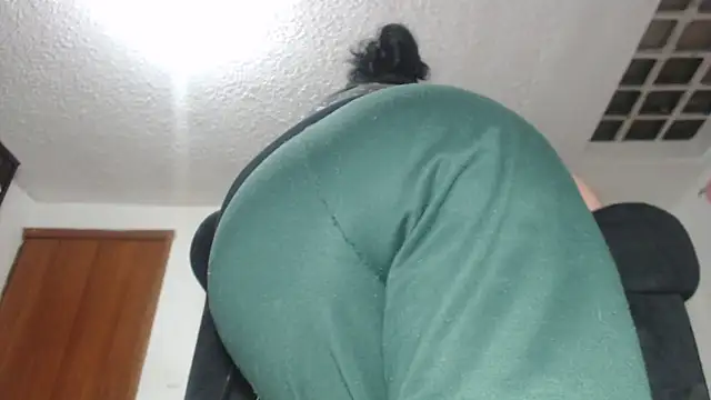 prettyangelsquirt online show from 25, 2, 2025