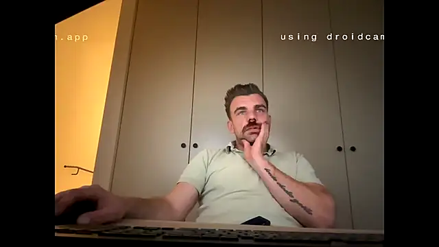 Snapshot of mrbigballs chatting on 8, 10, 2025 mrbigballs online show from 8, 10, 2025