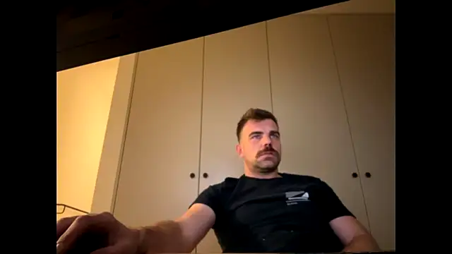 Snapshot of mrbigballs chatting on 29, 10, 2025 mrbigballs online show from 29, 10, 2025