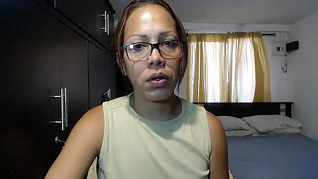 sensual nataliee online show from 3, 3, 2025