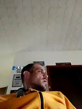 Snapshot of Codymc89 chatting on 15, 5, 2026 Codymc89 online show from 15, 5, 2026